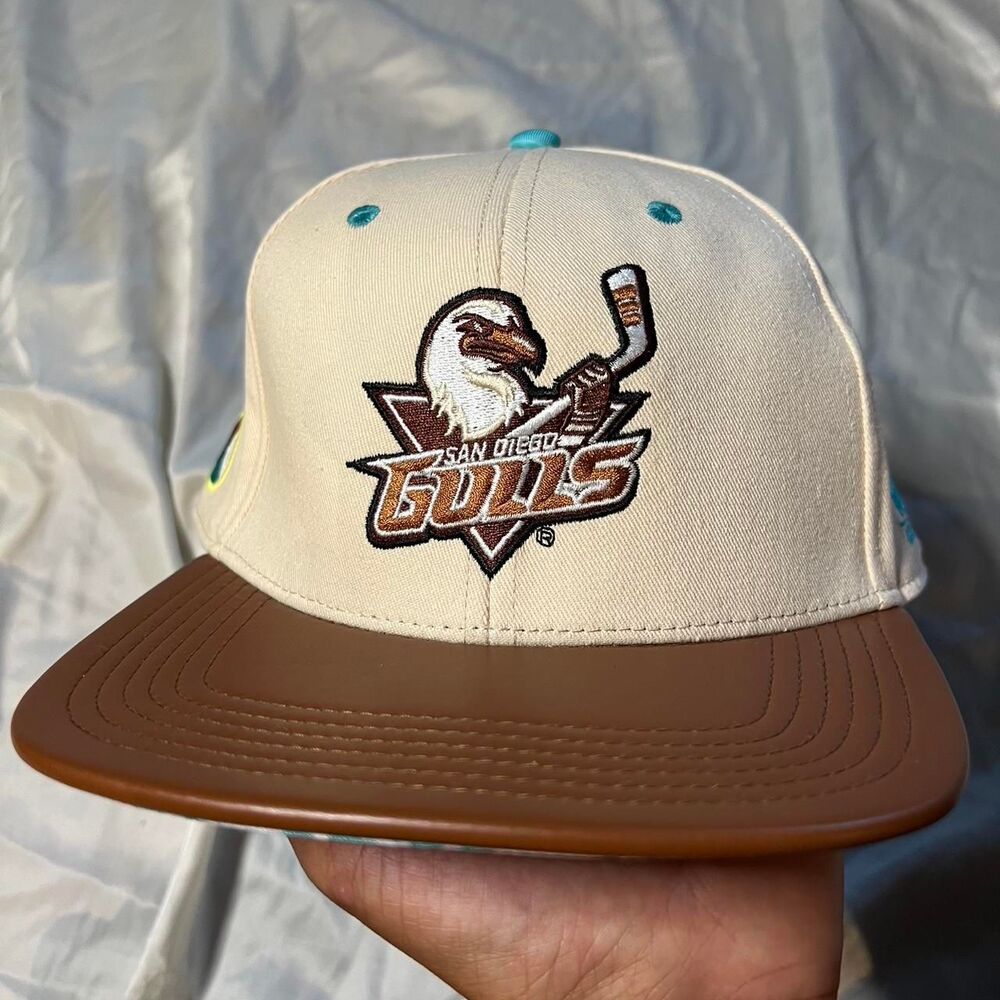 Hockey Gulls Snapback Native American Heritage Brown Cream Viejas Casino